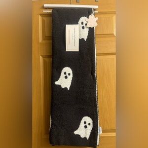 Cupcakes and Cashmere Black and White Ghost Throw SOFT Marshalls TJMaxx Homegood